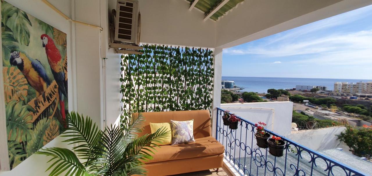 Kelly Guest House Praia Dış mekan fotoğraf